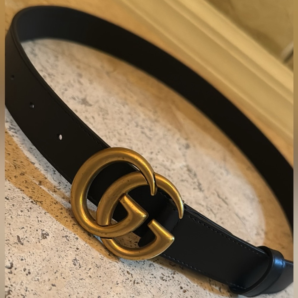 black Gucci belt